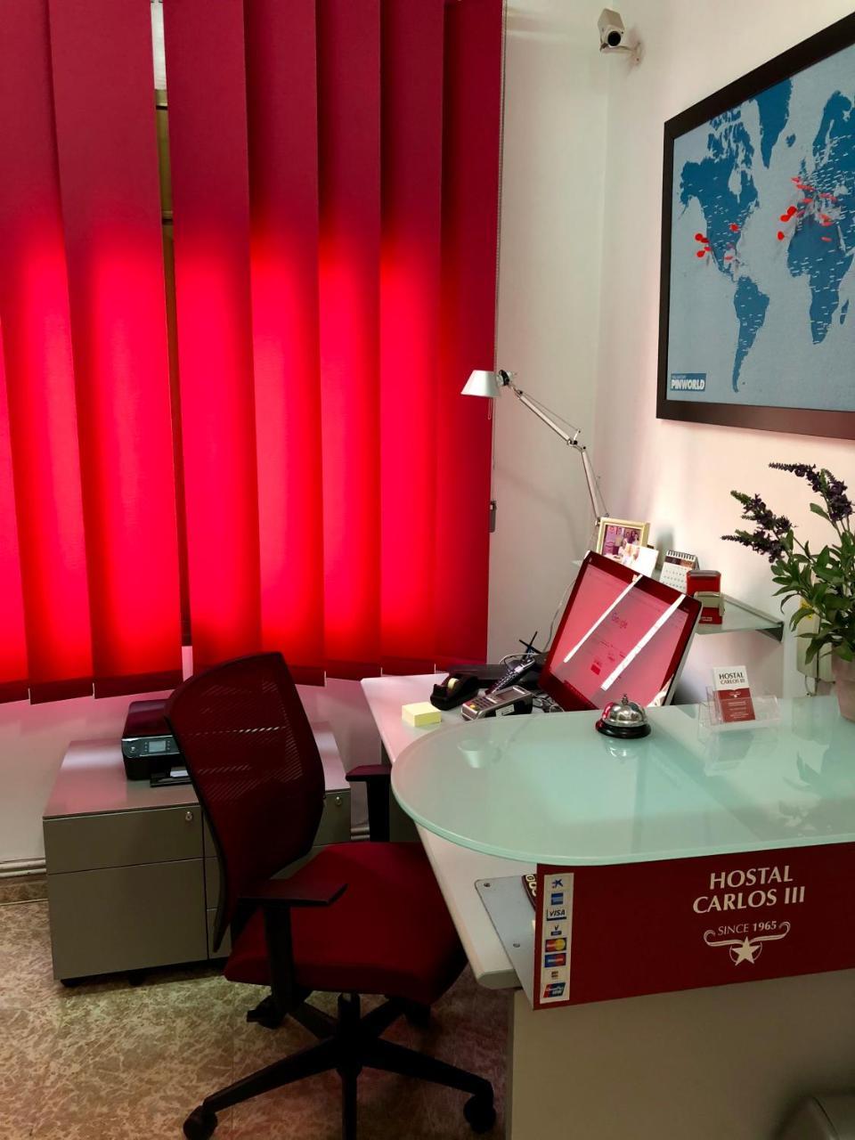 Hostal Carlos III El Prat de Llobregat Buitenkant foto